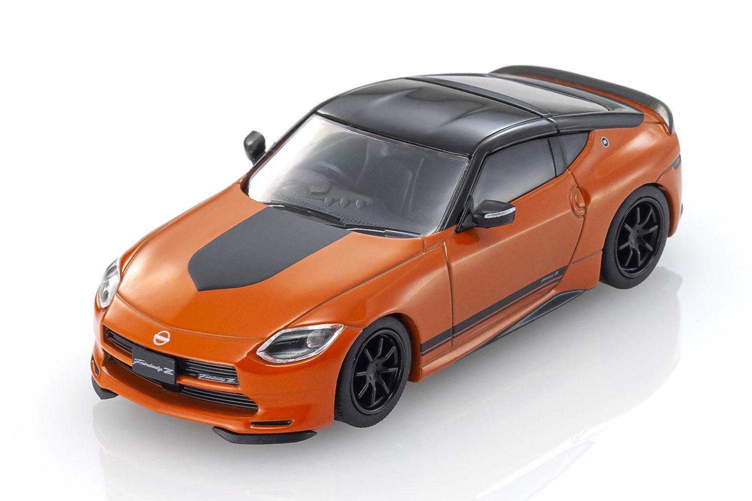 日産新型「フェアレディZ」のカスタマイズドエディションがモデルカー