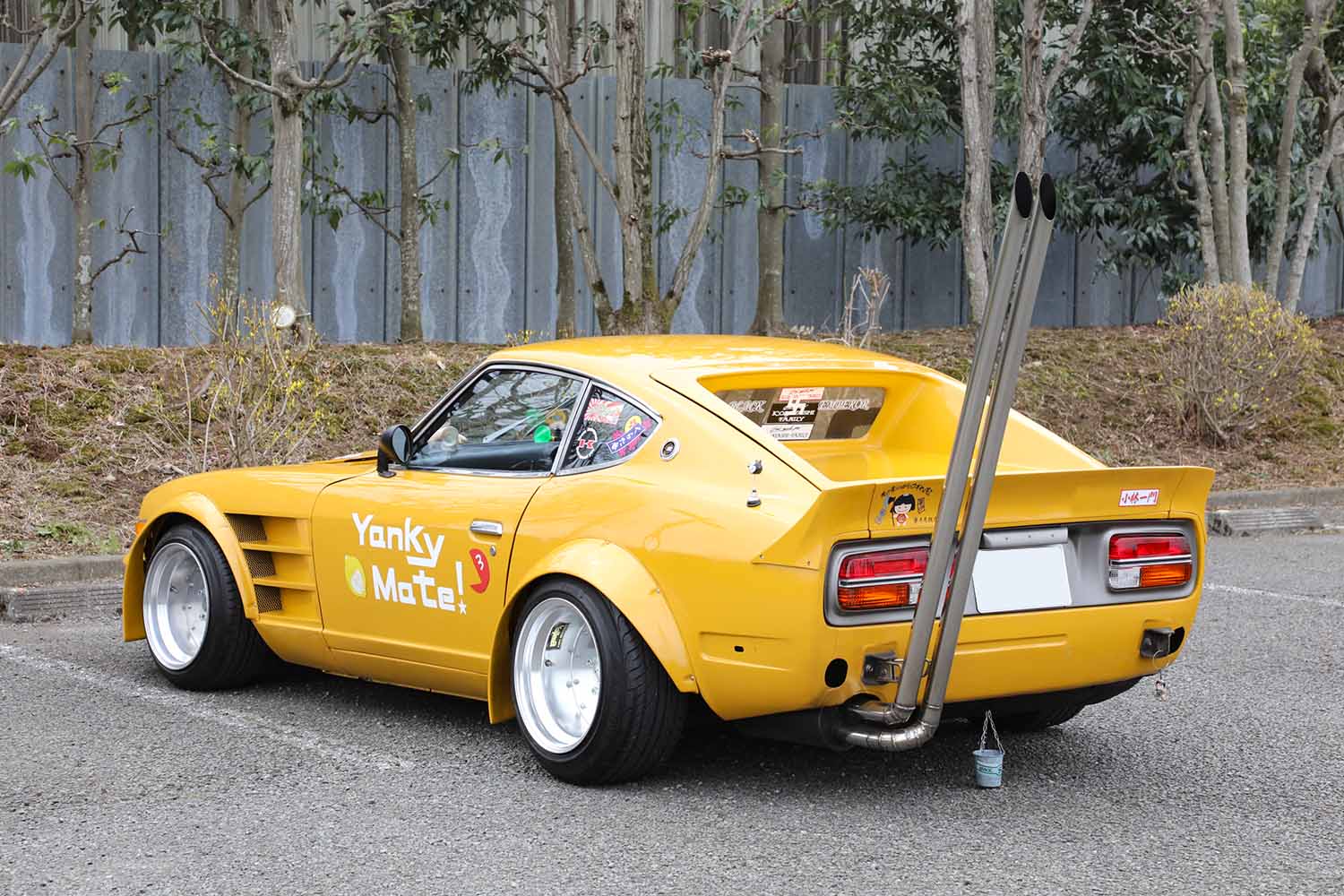 シャコタン☆ブギ』の「アキラZ」が実車に！ 日産「フェアレディZ」を