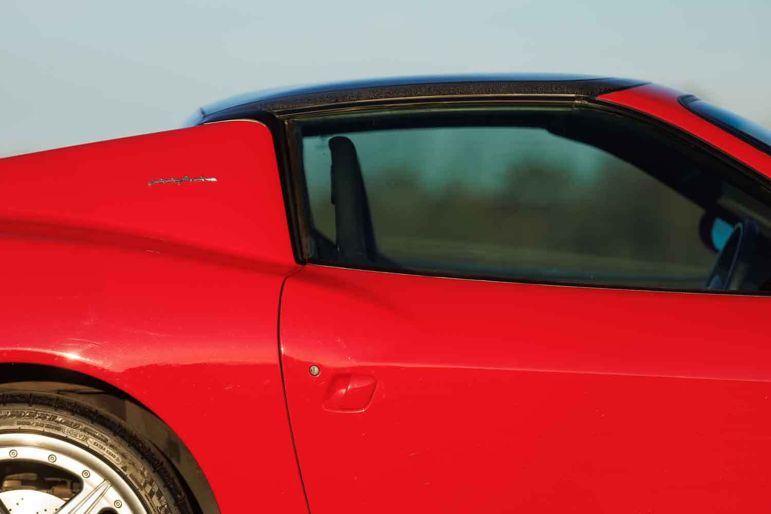 世界に43台の跳ね馬登場！ 予想落札価格が1億円のフェラーリ「スーパー