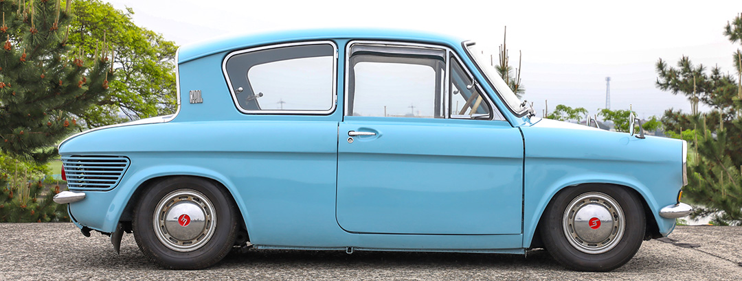 懐かしいマツダ「キャロル360」の2ドアを動態保存！ 動くクルマは日本