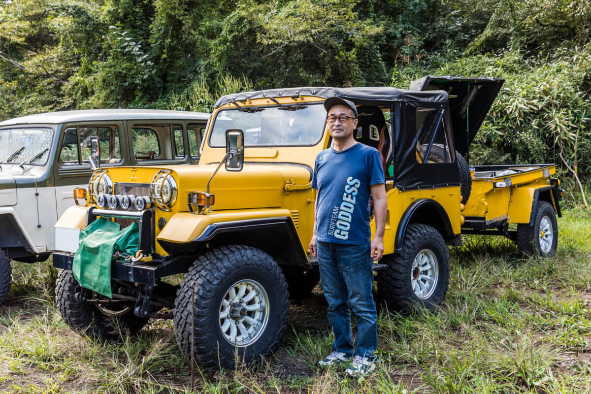 米軍用トレーラーを三菱「ジープ」で牽引！ ボロボロのボディを「箱