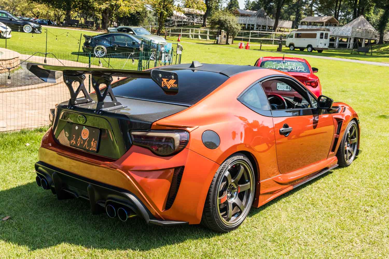 オレンジ×カーボンの86が会場を制圧！VARIS×VeilSideの異色ミックスが