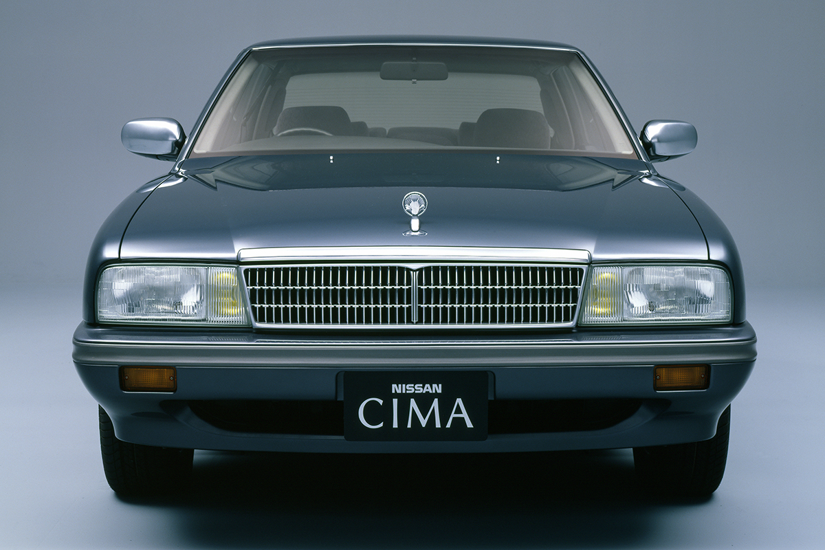 オヤジ」も「20代女子」もイカツさで勝負！ 大人気「初代シーマ」の