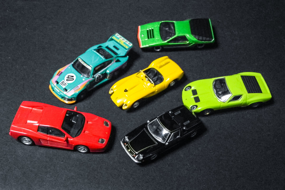 サーキットの狼」世代注目！ コンビニ限定「KYOSHO MINI CAR & BOOK