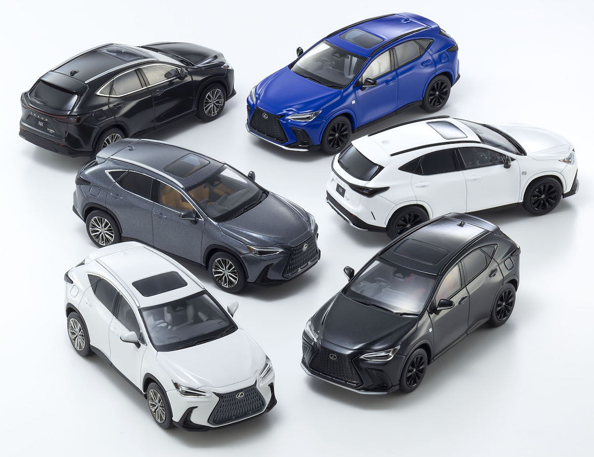 京商オリジナルから1/43スケールの新型レクサスNXのダイキャストモデル