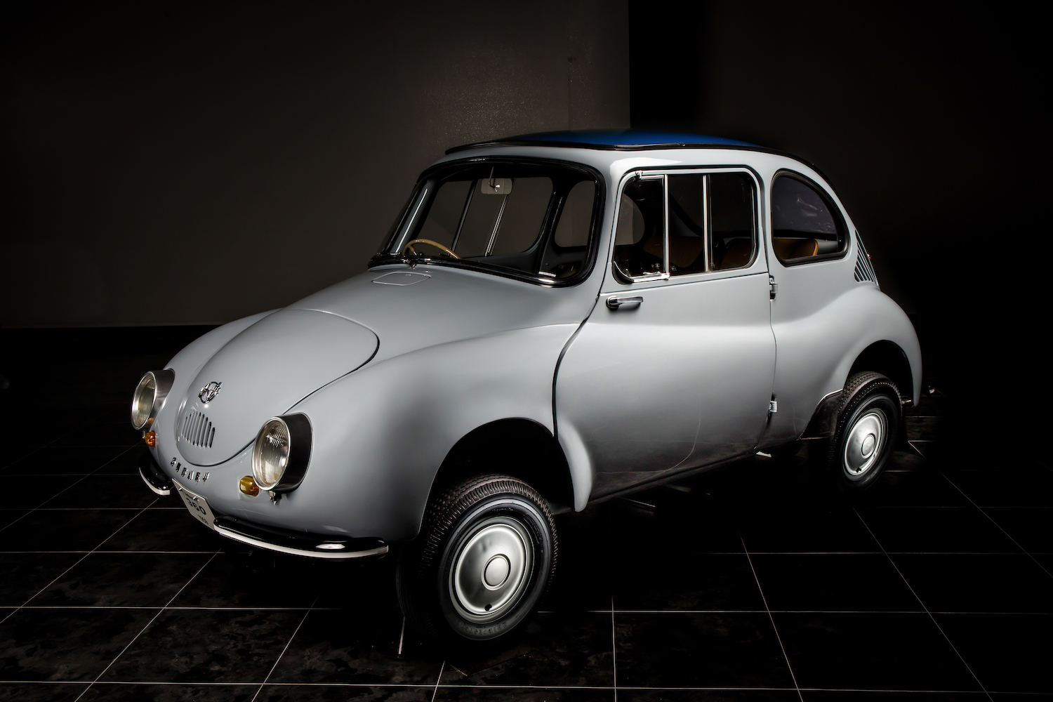 てんとう虫の愛称で親しまれた「スバル360」軽自動車文化の礎を築いた