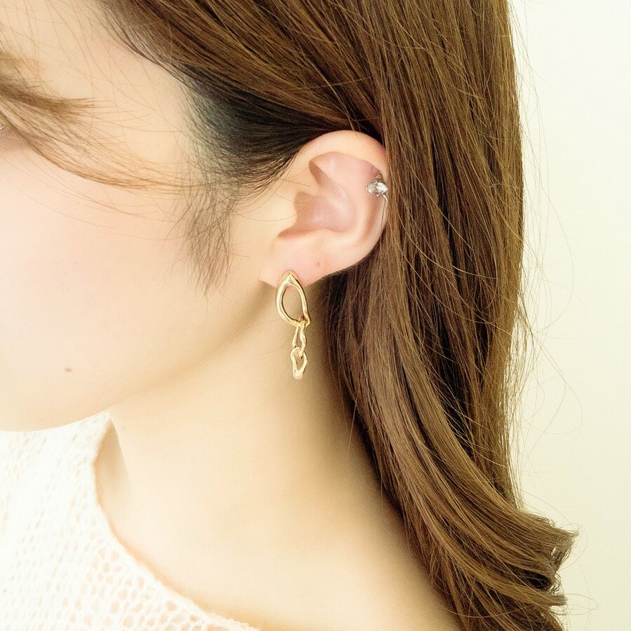 変形メタルチェーンピアス | ガーランドオブデュウ(Garland of Dew