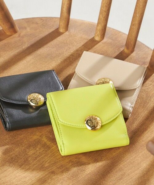 セール】 イタリアンレザー ゴールドパーツ 二つ折り 財布 （財布