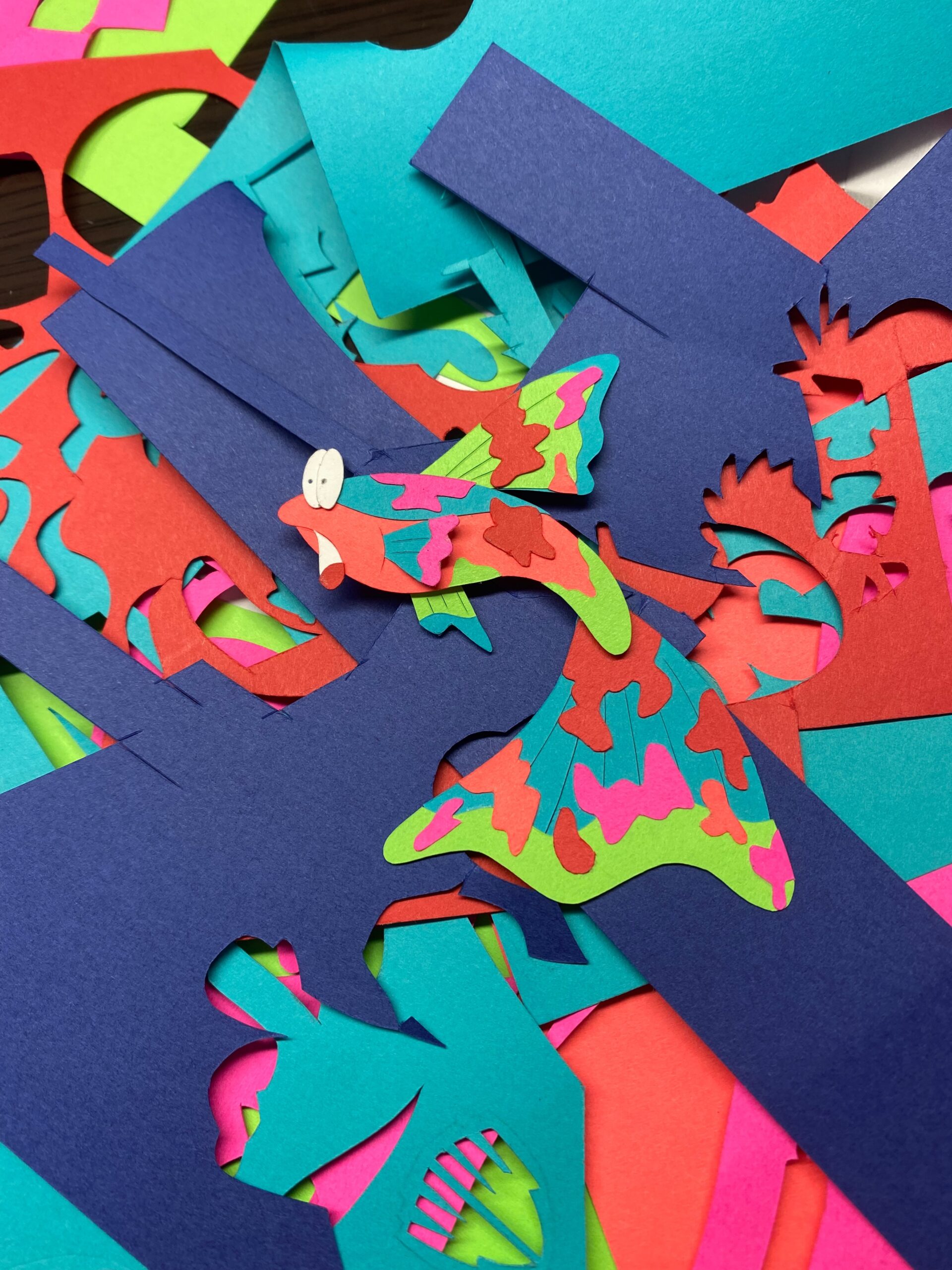 イルでハッピーな切り絵ワールドwackwack「Circle of friends