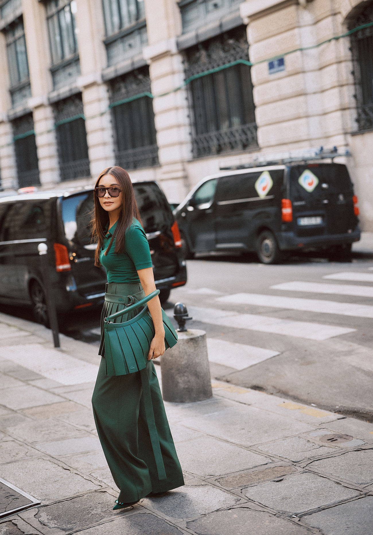 タキマキ 滝沢眞規子さん ターコイズ エプロン ストライプリボン