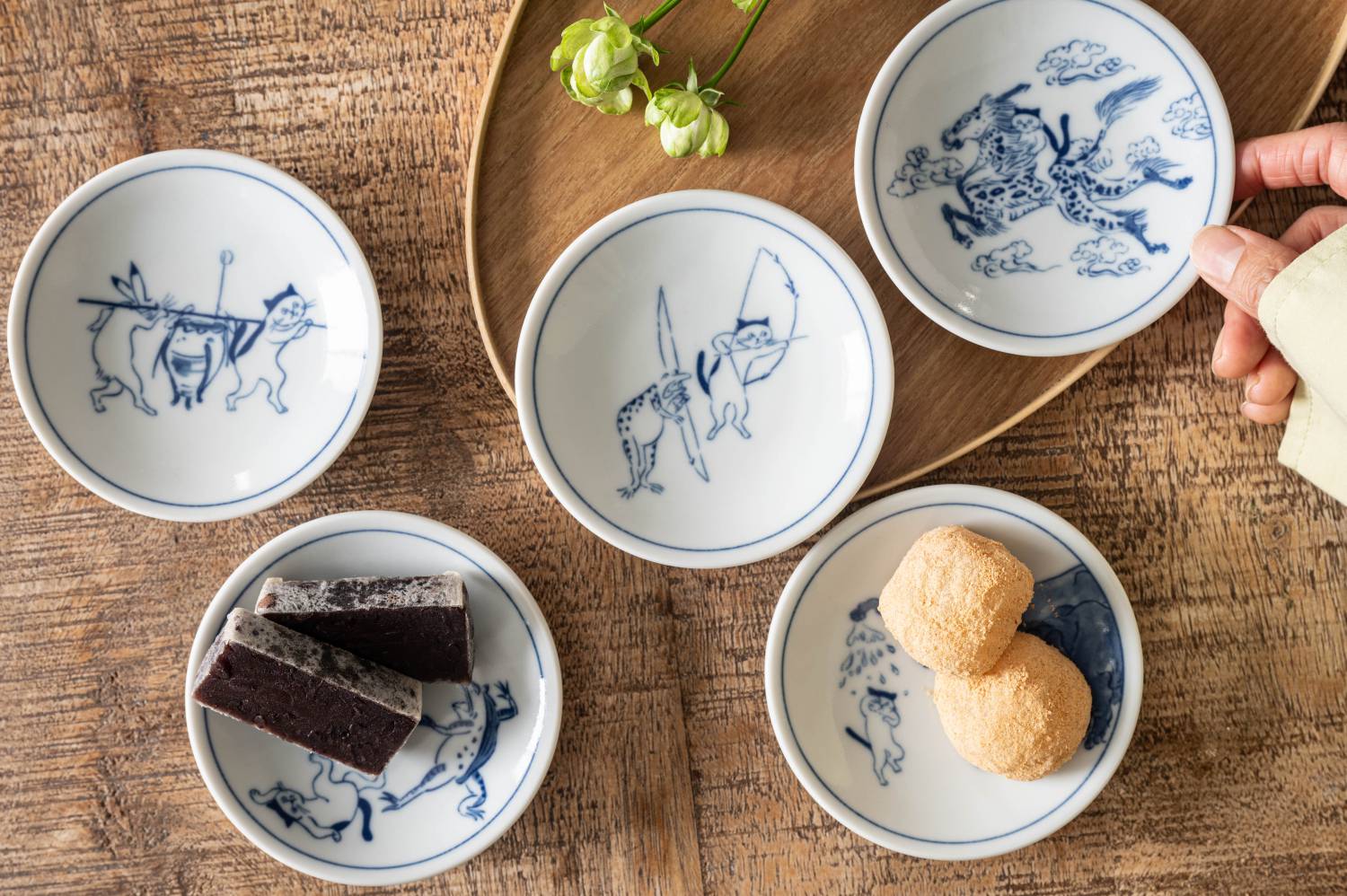 猫 シチタ 鳥獣戯画・猫 10cm小皿 壺[定番] - 業務用食器販売用食器