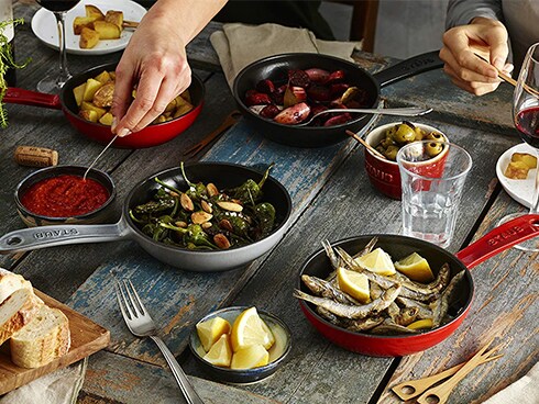 ヨドバシ.com - ストウブ STAUB スキレット 16cm チェリー 40501-146