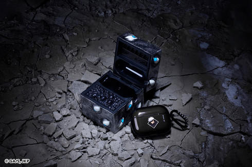 呪術廻戦」の“獄門疆”、AirPods Proケースになる CASETiFYがコラボ商品