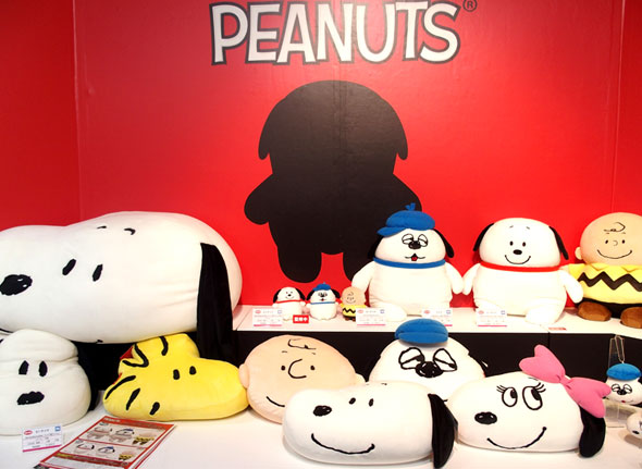 シリーズ累計10万個 “夏に売れるぬいぐるみ”の正体 - ITmedia NEWS