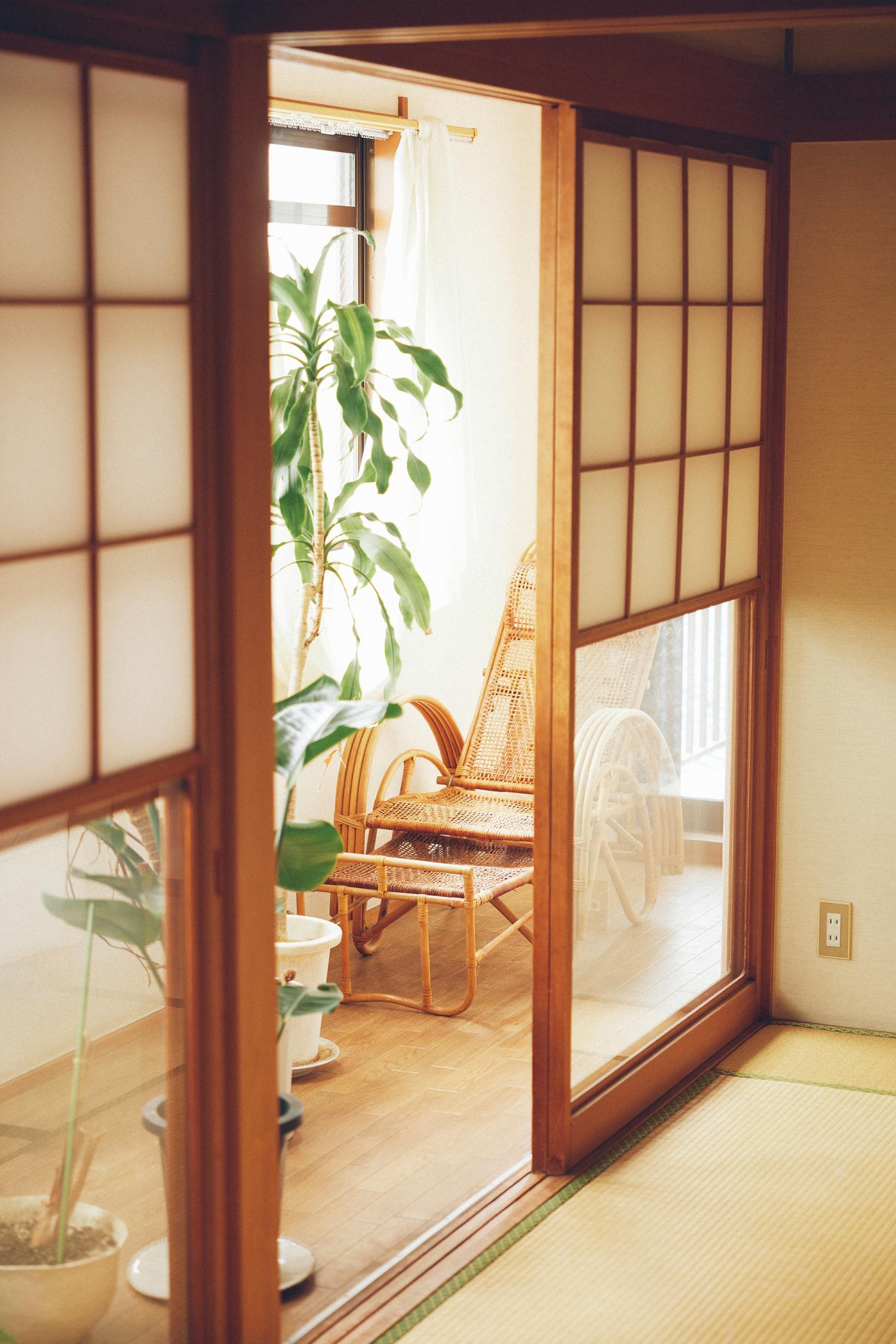 IN MY ROOM古い家具、植物と陶器が織りなす和洋折衷 VOL.04 AYA