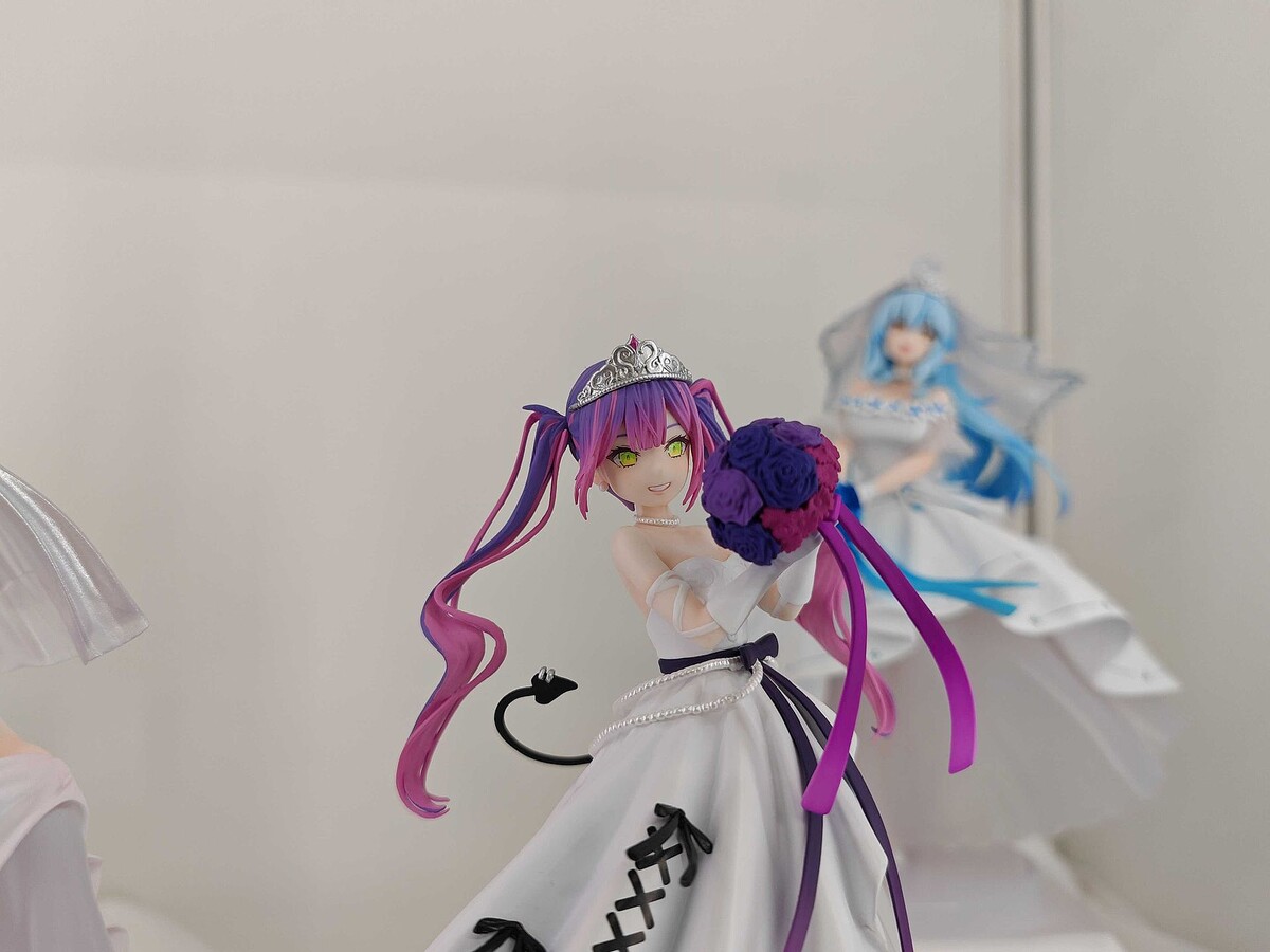 一番くじ ホロライブ ～Wedding Dress Style～」のフィギュアが