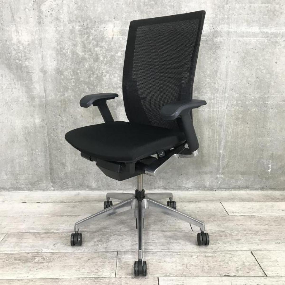 中古】ヴェントチェア イトーキ/ITOKI 肘付ハイバックチェア 527998