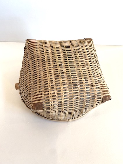 宮城県 肥料振り籠 中 | niwanoma＋La