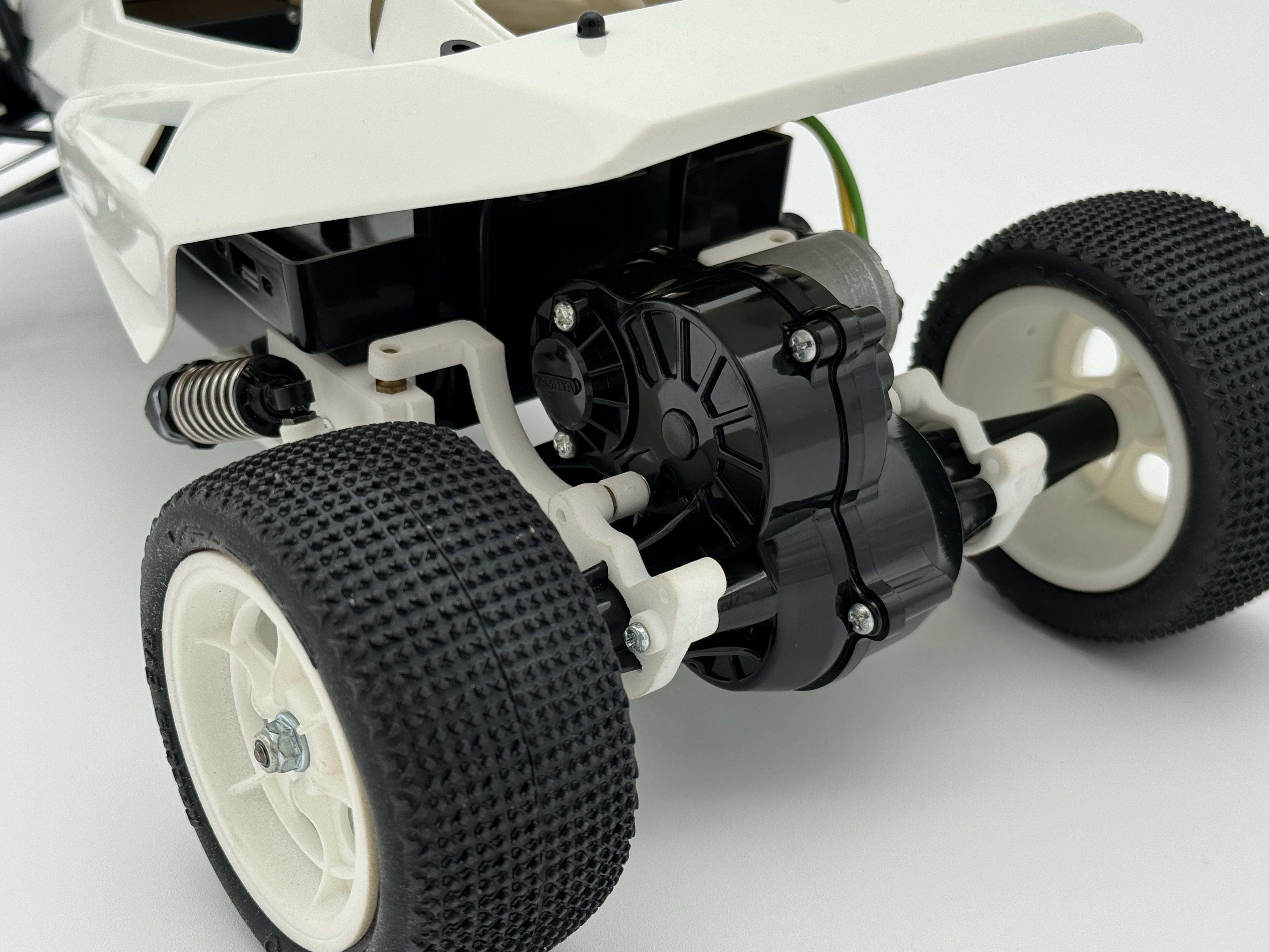 RC-Laboratory】M-Link サスペンションKIT ＜グラスホッパー2用