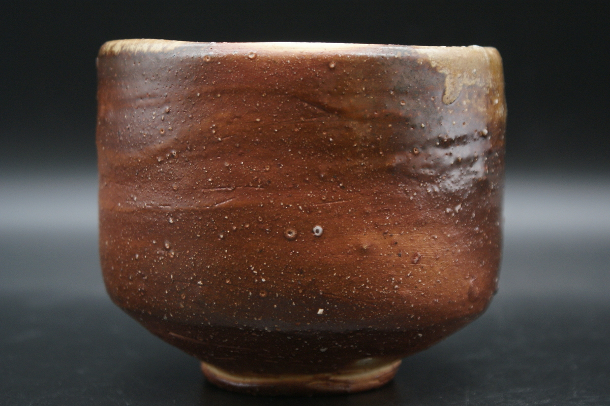 人間国宝》伊勢﨑 淳 作 備前 茶碗（桐箱後日） | 陶備堂オンライン