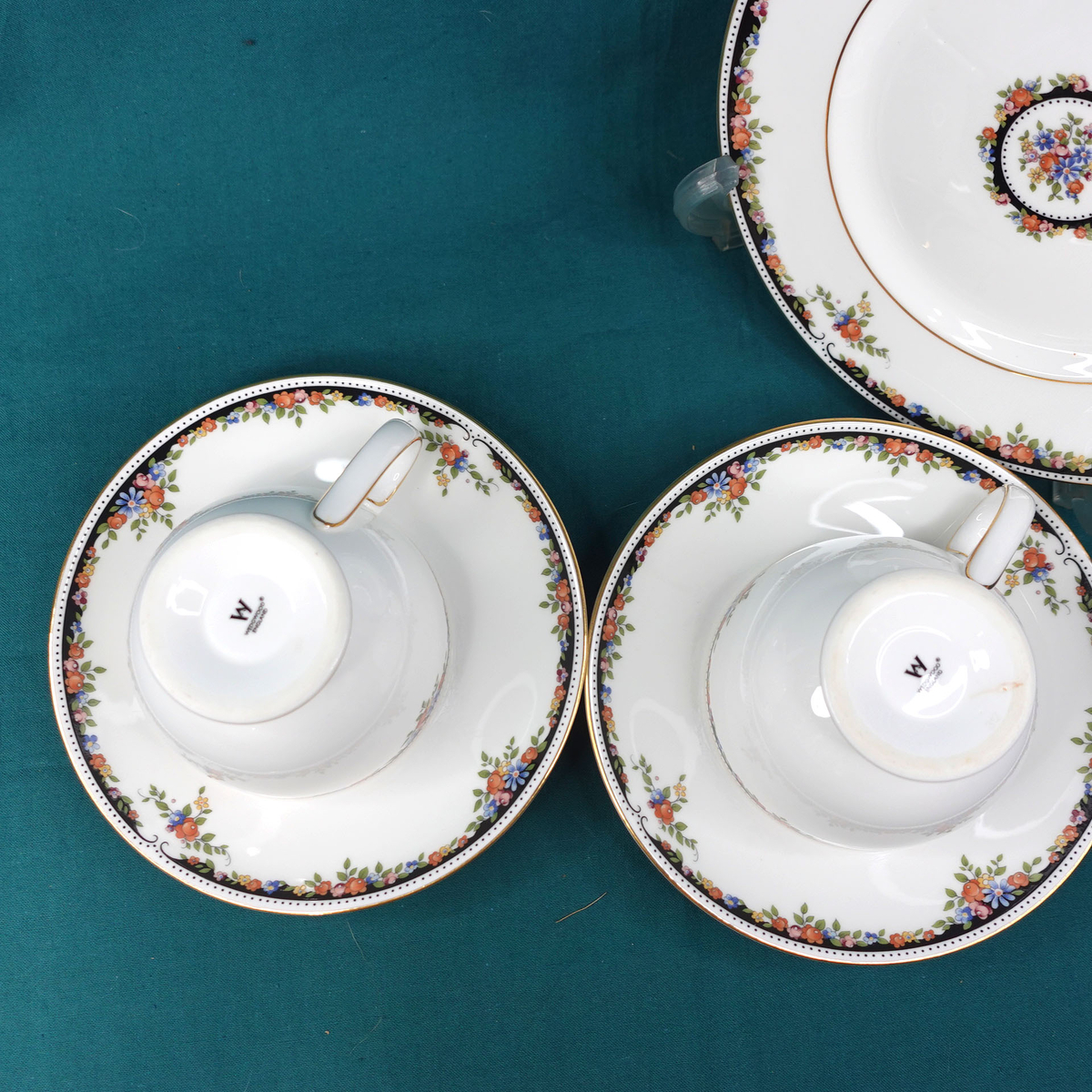 WEDGWOOD[ウエッジウッド] オズボーン カップ＆ソーサー＆プレート 2客