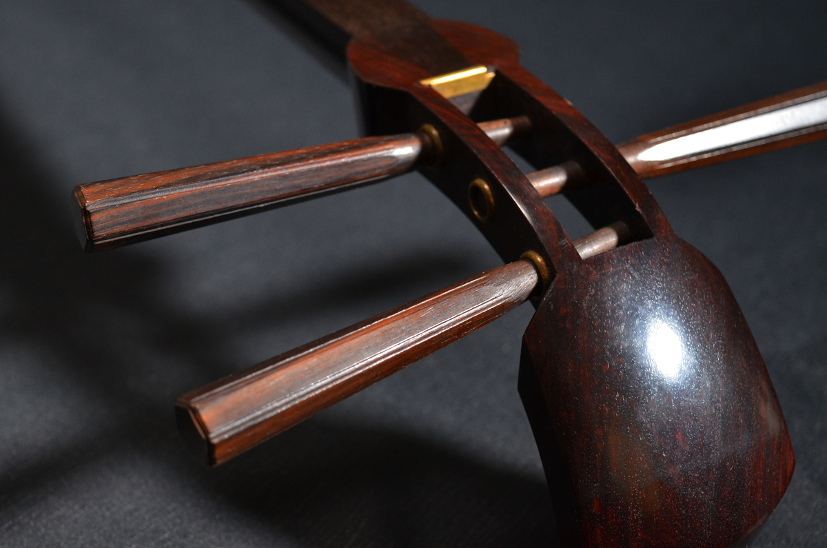 三味線 紅木中棹『小唄端唄長唄』 中古三味線の掲載品 細棹(長唄・小唄