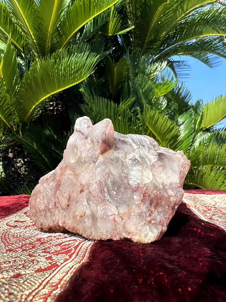 天然赤水晶クラスター 約1.05kg レッドクリスタル 【商品番号：m