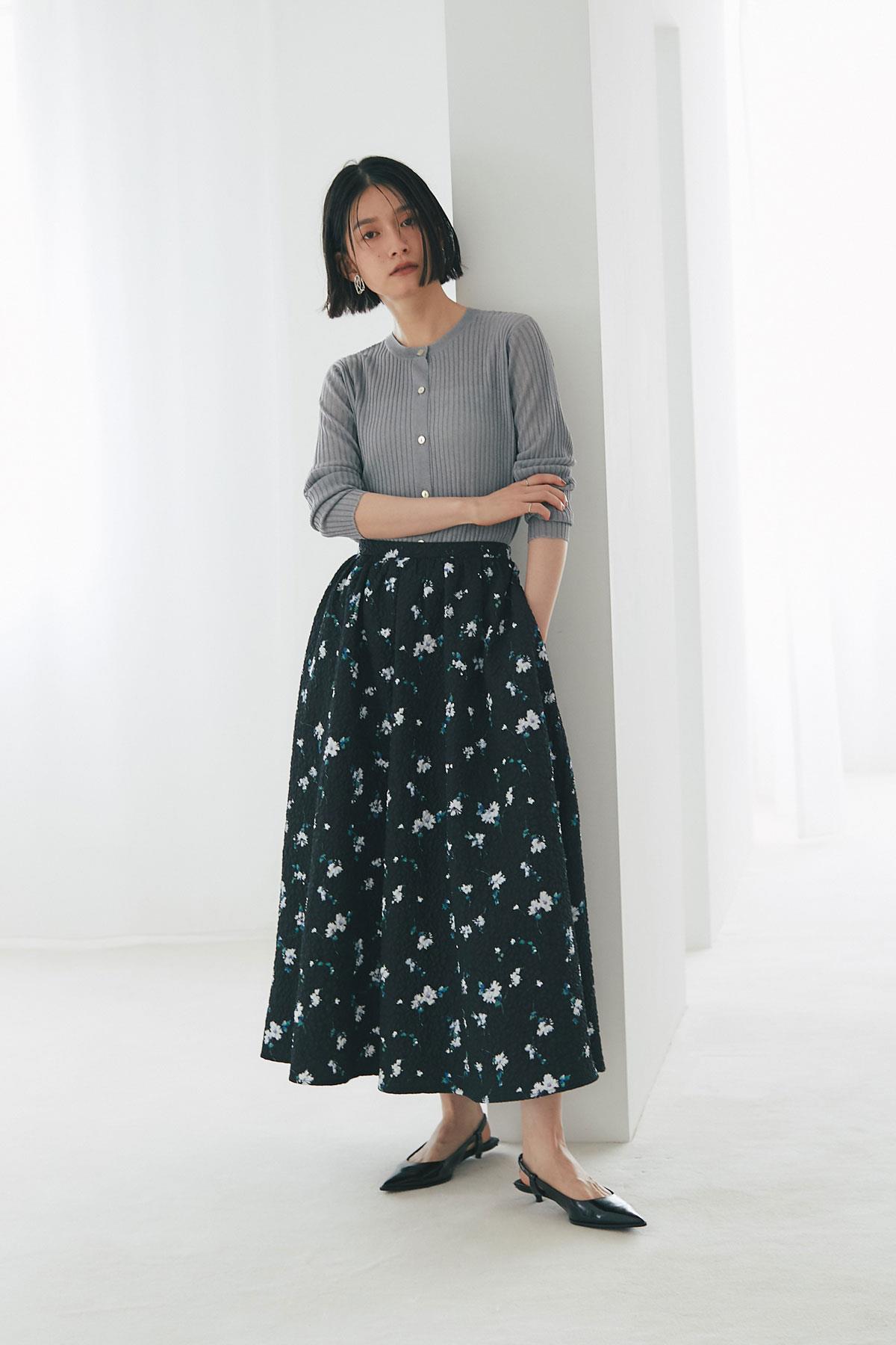 ふくれジャガードフラワープリントスカート