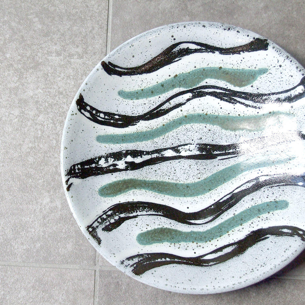 楽天市場】鳥取の民藝 牛ノ戸焼窯元 8寸皿 中皿 絵 : おまめ