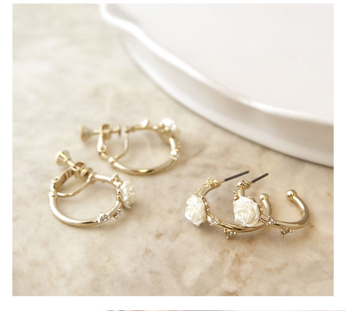 楽天市場】ピアス イヤリング 薔薇 ローズ ハーフフープ リングピアス