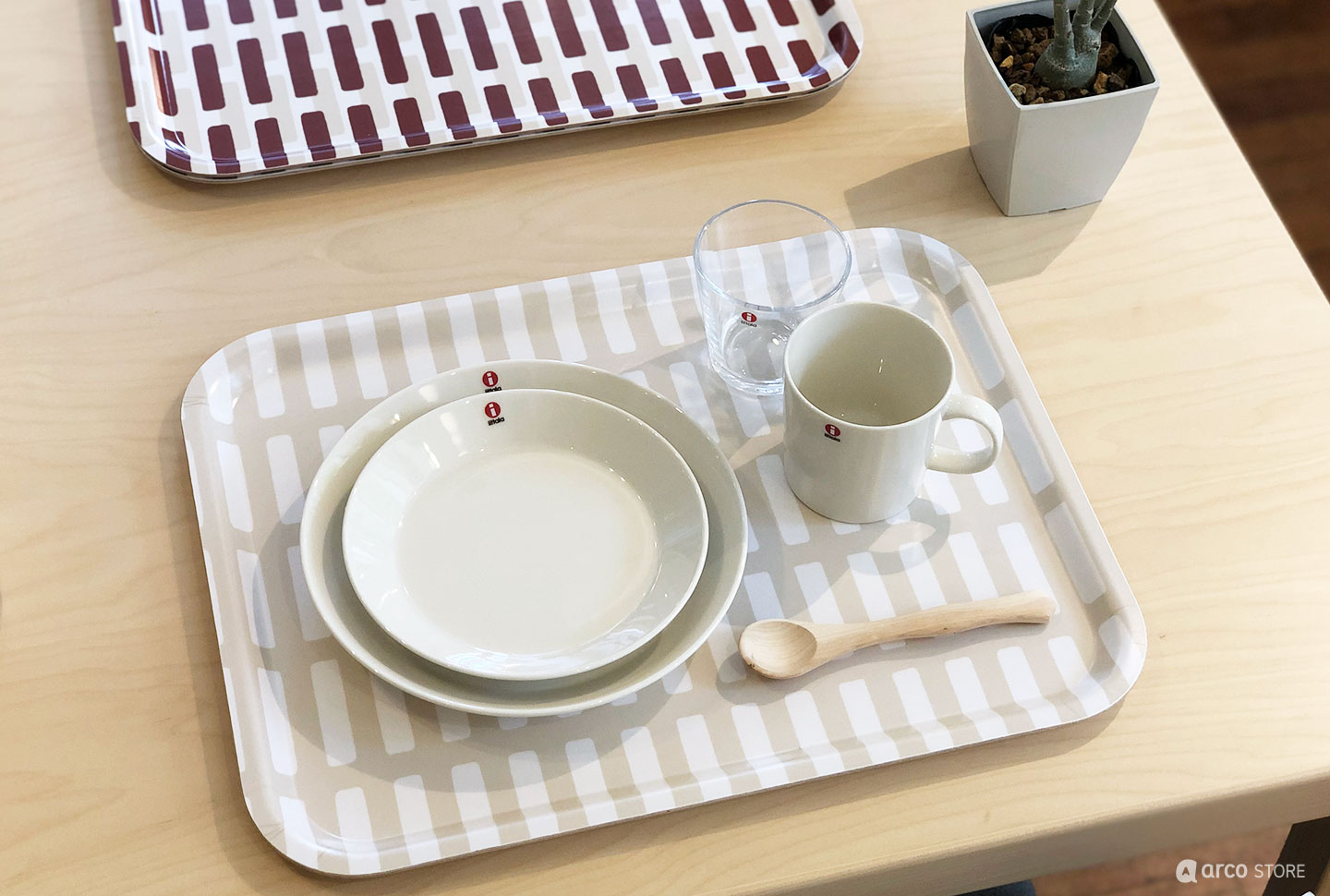 楽天市場】Artek (アルテック) SIENA シエナ トレイ S/Lサイズ