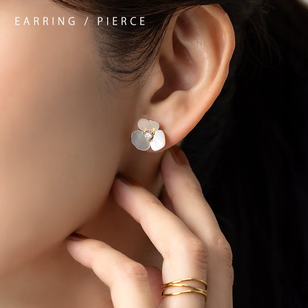 ゆうパケット】イヤリング ピアス シェル フラワー 花 立体 チタン