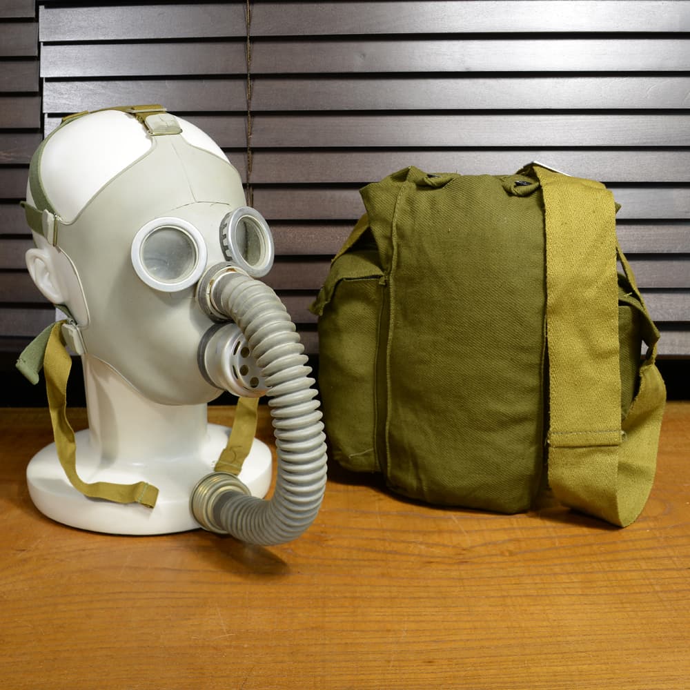 楽天市場】ロシア軍放出品 ガスマスク PDF-D 子供用 専用バッグ付き