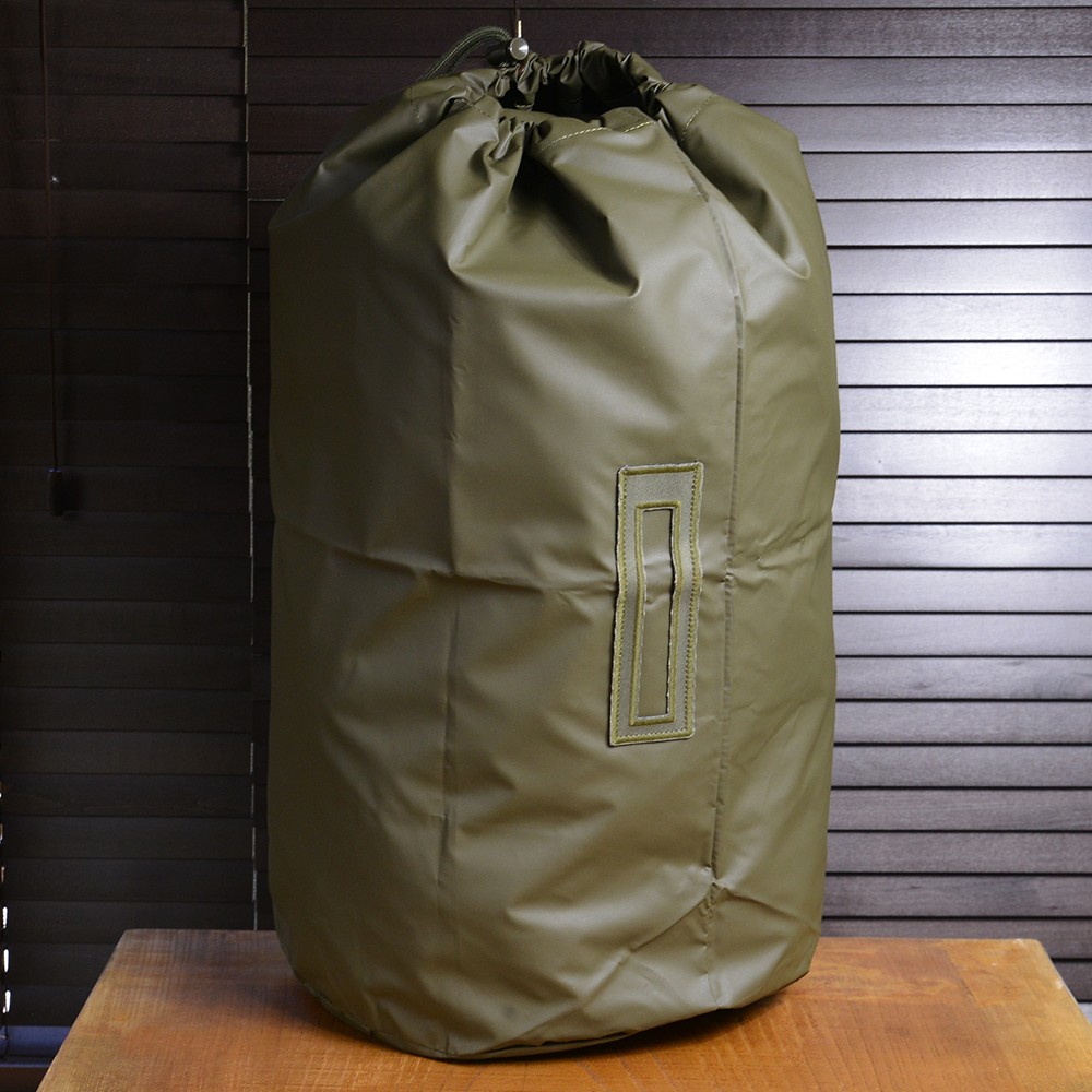 楽天市場】スイス軍放出品 ランドリーバッグ 防水 PVC 洗濯バッグ 洗濯