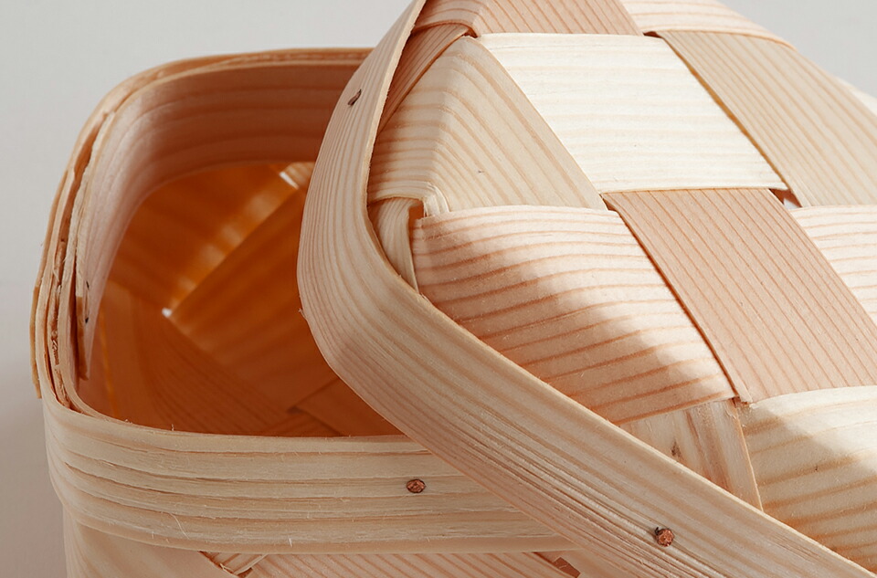 エストニアのパインバスケット フリーデザイン ｜ 北欧・ロングライフ