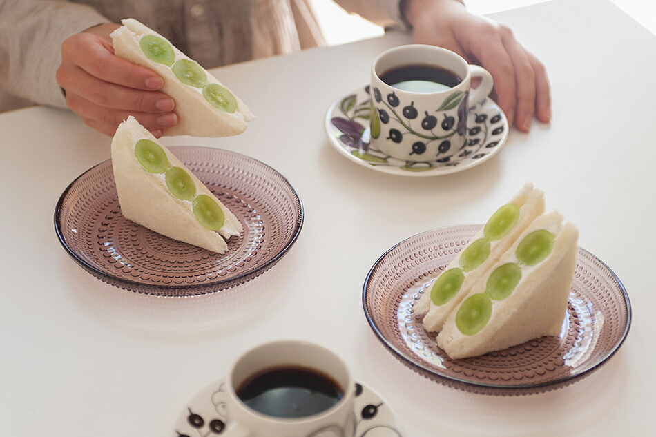 カステヘルミ プレート（イッタラ／iittala） フリーデザイン ｜ 北欧