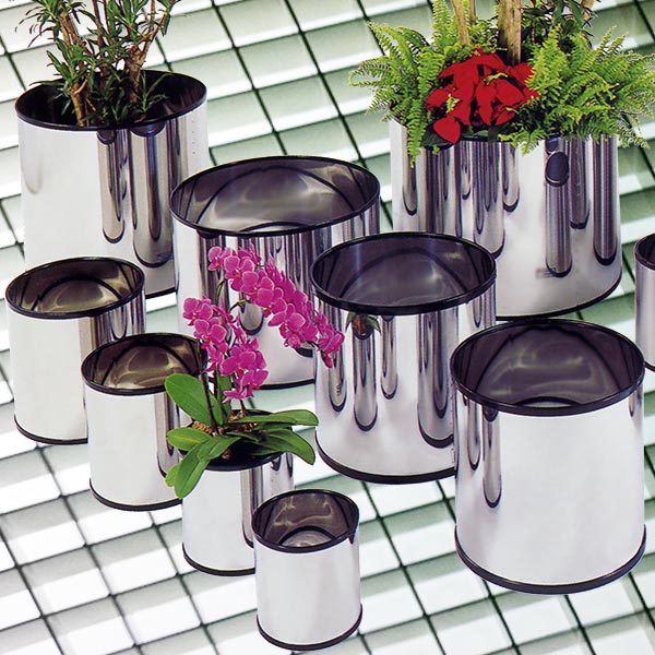 ステンレス鉢カバーの魅力