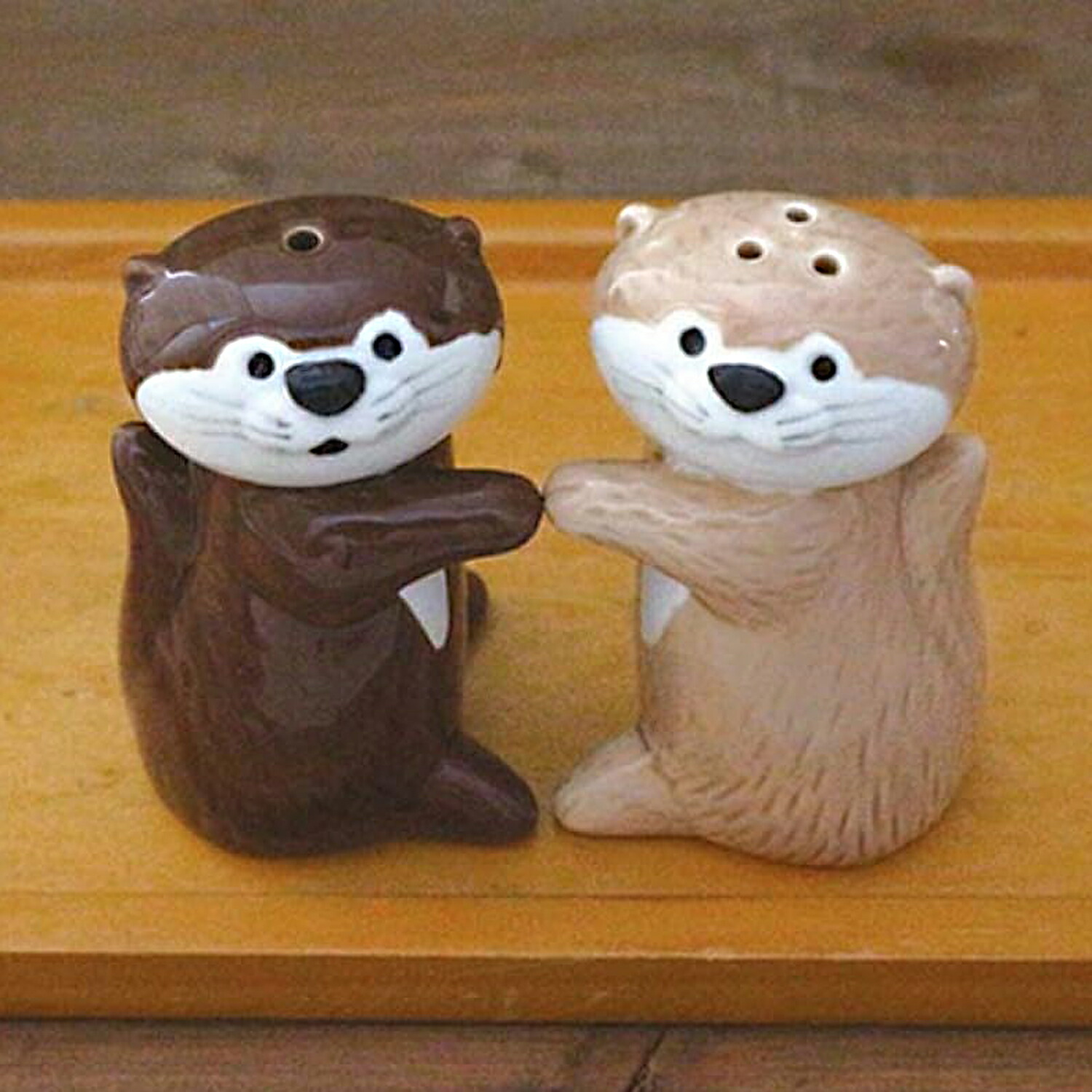 楽天市場】【SALE】【送料無料】カワウソ 調味料入れ ソルト ペッパー