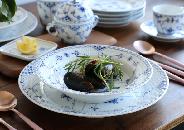 ロイヤルコペンハーゲン 102 ブルーフルーテッド ハーフレース 577