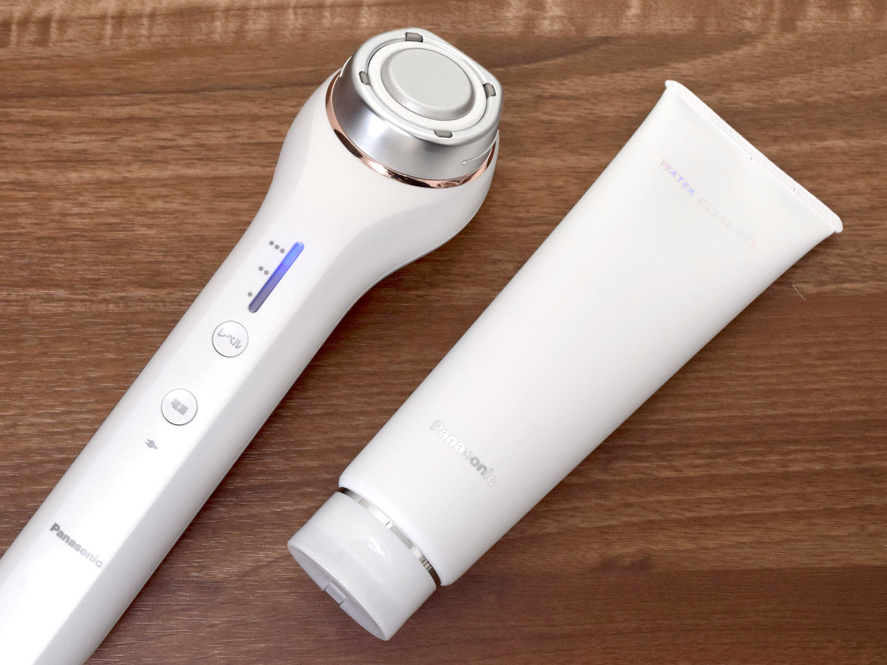 本格エイジングケアをご自宅で。 パナソニック RF美容器 EH-SR70-P