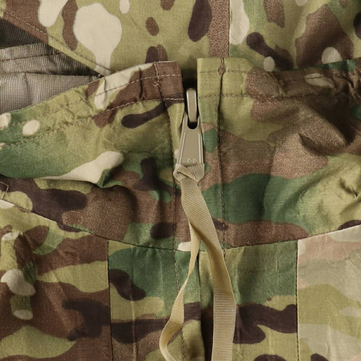 古着 米軍実品 APECS PARKA 迷彩柄 マルチカムカモ ミリタリー