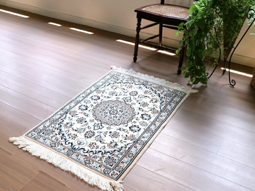 楽天市場】【15%OFFクーポン対象】ペルシャ絨毯 ナイン産 9L 96×64cm花