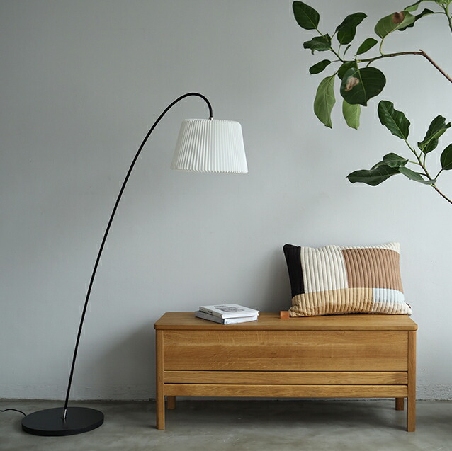 お取り寄せ】LE KLINT (レ・クリント) フロアランプ スノードロップ