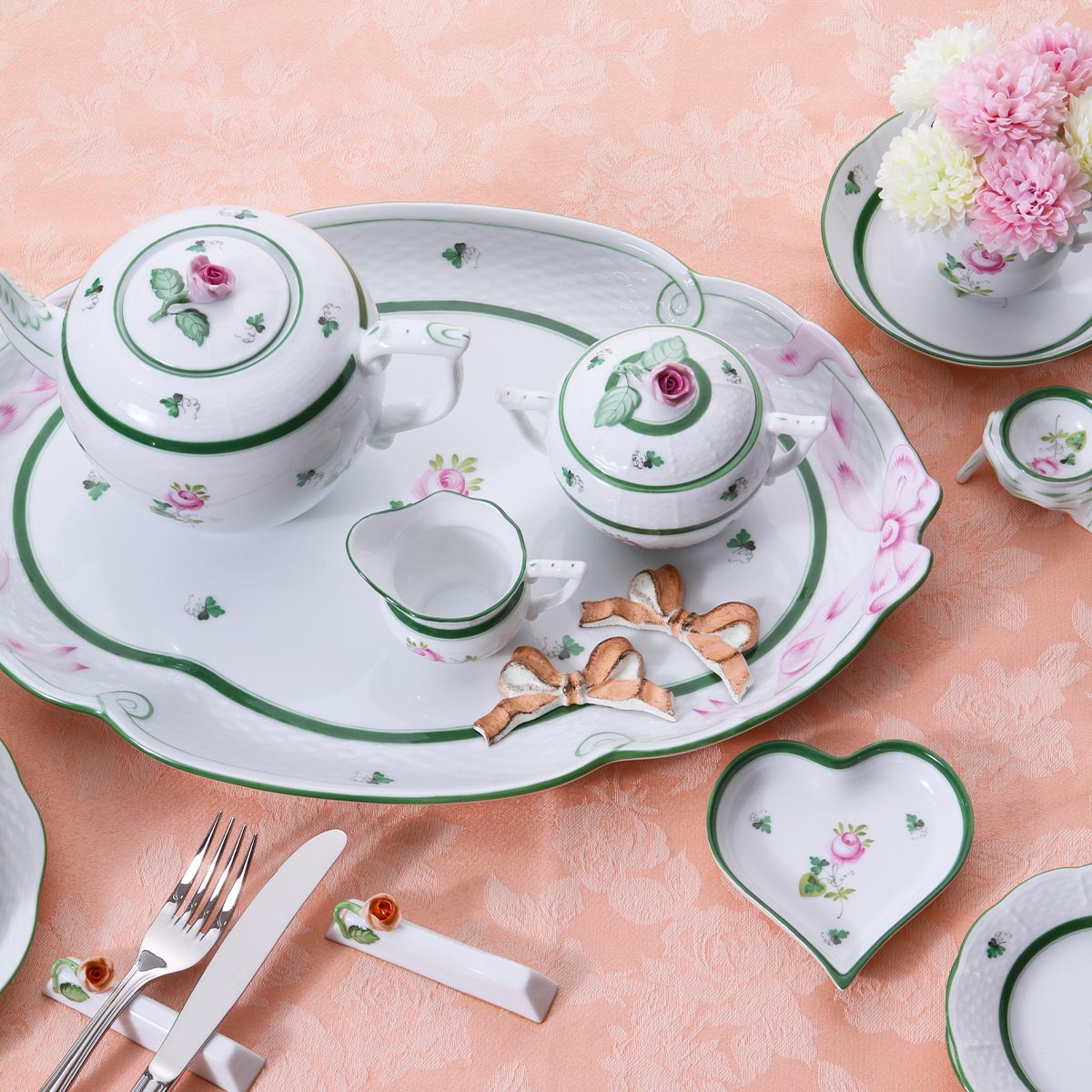 楽天市場】ヘレンド (HEREND) ウィーンのバラ 07703-0-00 ハートトレイ