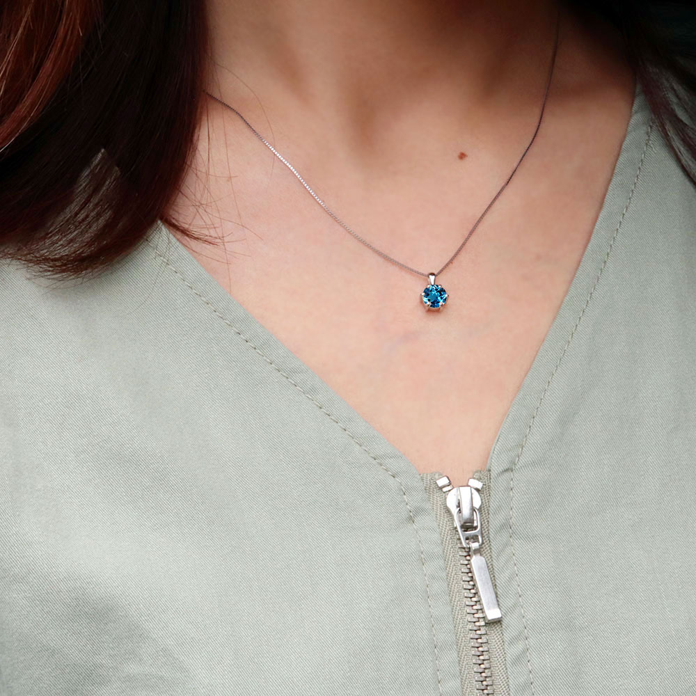 楽天市場】ロンドンブルートパーズ ペンダントトップ プラチナ