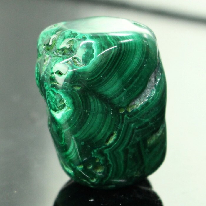 楽天市場】【レア 1点物】マラカイト 石 タンブル Malachite 孔雀石