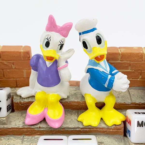 ディズニー ドナルドダック デイジーダック 万年 カレンダー ドナルド