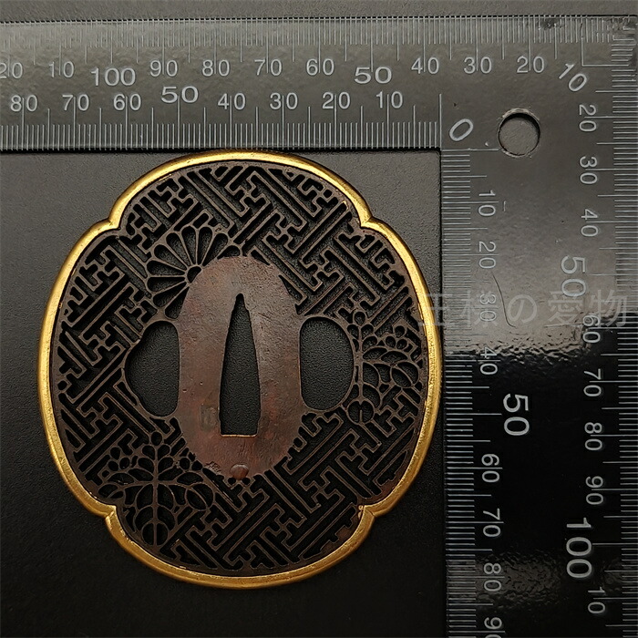 楽天市場】日本刀装具 刀鍔 唐草五三の桐図 銅地 金工 細工 鍔 つば