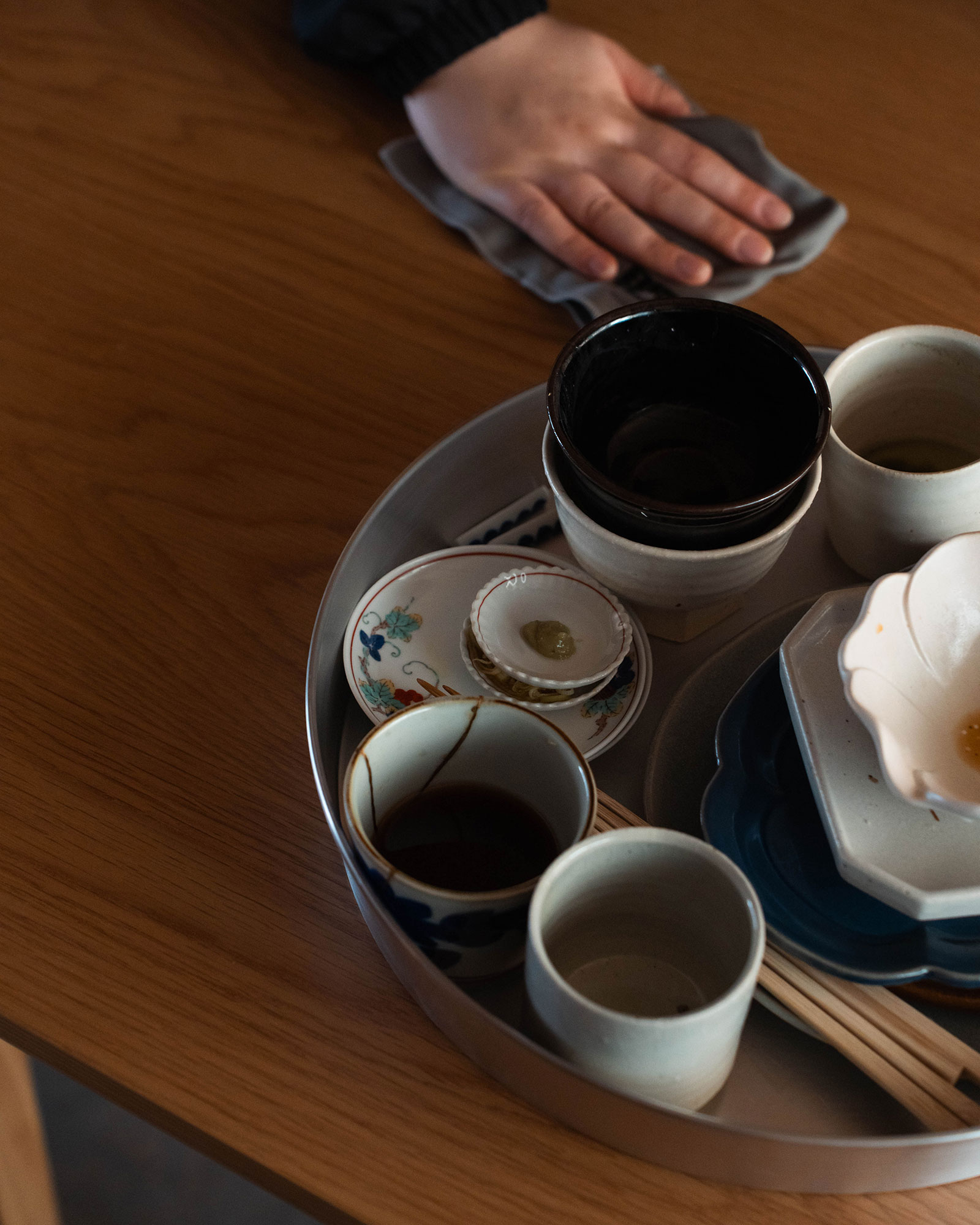 楽天市場】東屋 TANKER2 タンカー2 お盆 約35cm アルミトレー 大型