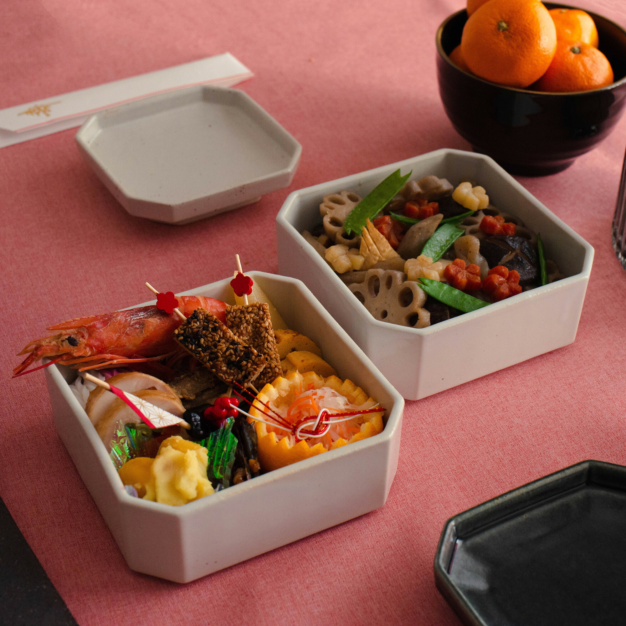 studio m' 隅切二段重お重宅配便送料無料 | シキとサイ